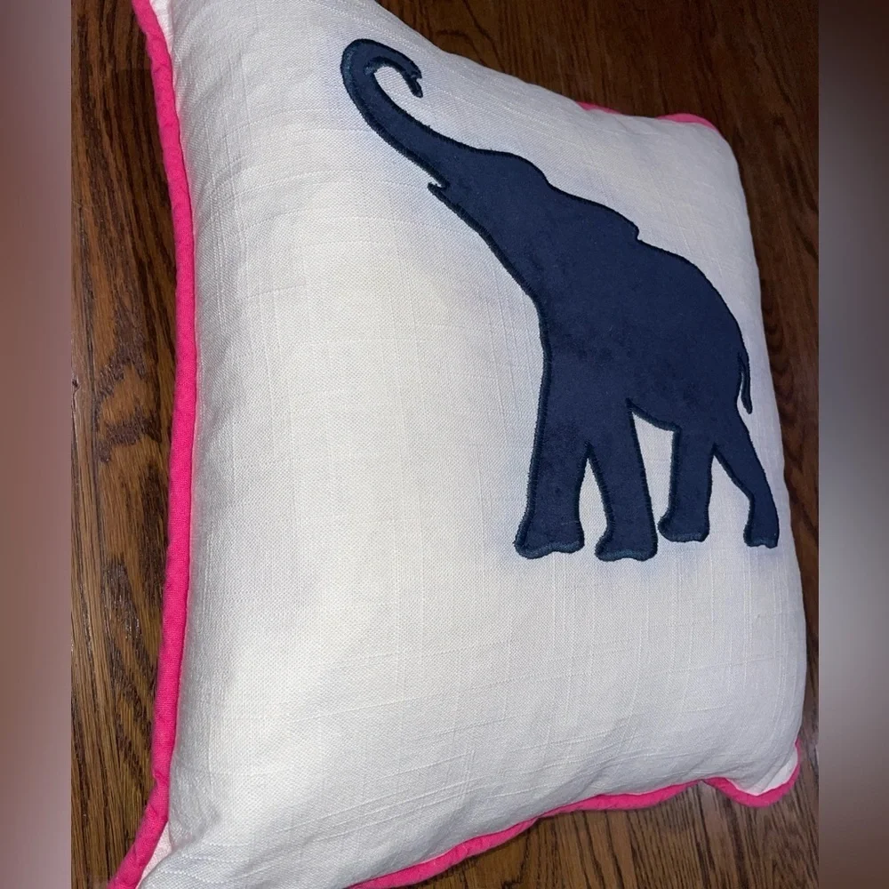 N/A elephant square
